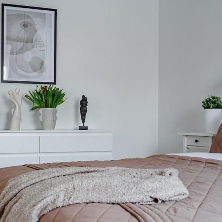 Affordable Stay In Creative Sofo - Construction Work ستوكهولم المظهر الخارجي الصورة